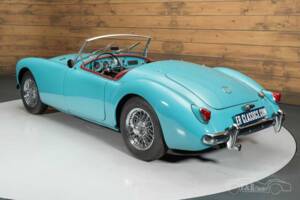 Image 10/19 of MG MGA 1500 (1958)