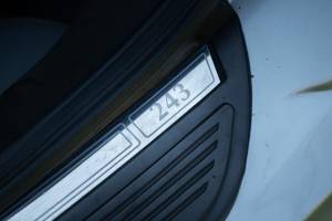 Image 41/50 of Jaguar XJ 220 (1993)