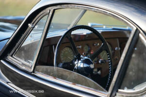 Immagine 17/22 di Jaguar XK 120 FHC (1952)