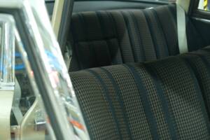 Image 46/50 of Mercedes-Benz 300 SE (1964)