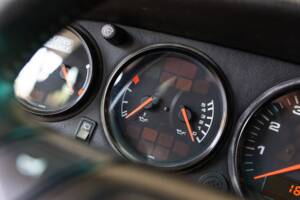 Image 14/32 of Porsche 911 Turbo 3.3 (1992)