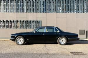 Imagen 3/19 de Jaguar XJ 6 4.2 (1981)