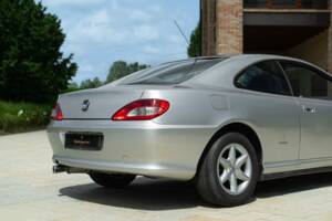 Obraz 14/48 pojazdu Peugeot 406 Coupé 2.0 16V (2000)
