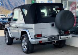 Image 5/16 of Mercedes-Benz G 400 CDI (SWB) (2001)