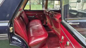 Afbeelding 33/47 van FIAT 2300 (1961)