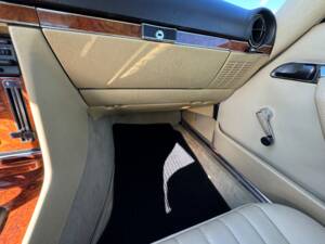 Bild 102/200 von Mercedes-Benz 380 SLC (1980)