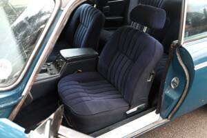 Image 14/21 de Daimler Double Six (1978)