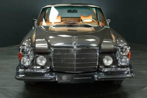 Image 9/30 of Mercedes-Benz 280 SE 3,5 (1970)