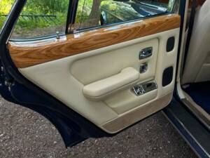 Image 15/46 of Rolls-Royce Silver Spirit III (1996)