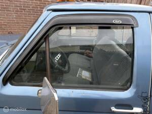 Image 17/42 of Ford F-150 XL (1982)