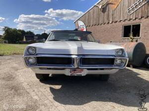 Image 4/50 of Pontiac Parisienne (1967)