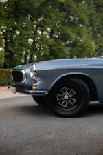 Image 18/23 of Volvo 1800 E (1971)