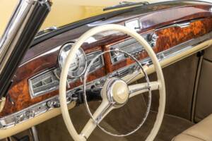 Bild 36/45 von Mercedes-Benz 300 S Cabriolet A (1953)