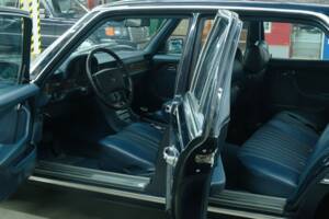Image 18/50 de Mercedes-Benz 450 SE (1973)
