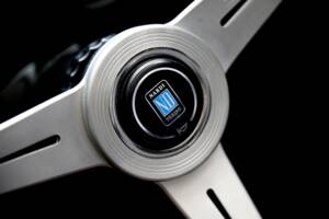 Image 12/17 de Jaguar E-Type (1970)