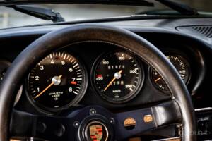Image 34/64 de Porsche 911 2.2 S (1970)