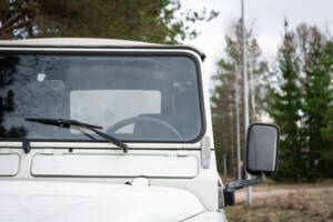 Bild 20/98 von Land Rover Defender 110 Td5 (1999)