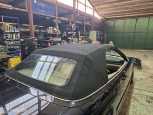 Image 32/38 of BMW 323Ci (2000)