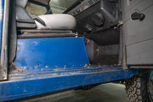 Image 44/86 de Land Rover Defender 110 Td5 (1999)