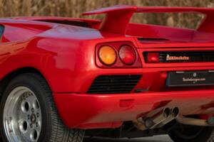 Immagine 35/50 di Lamborghini Diablo VT (1993)