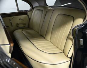Image 38/50 of Jaguar Mk VIII (1958)
