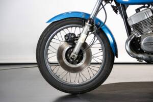 Image 17/48 of Kawasaki 750 H2 Mach IV (1972)
