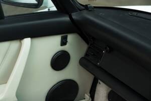 Bild 27/48 von Porsche 911 Carrera 2 (1990)