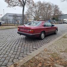 Immagine 9/162 di Mercedes-Benz 230 CE (1989)