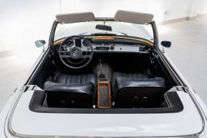 Imagen 23/33 de Mercedes-Benz 250 SL (1967)