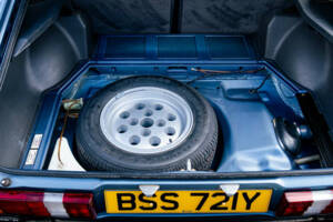 Bild 42/48 von Ford Capri 2,8i (1983)