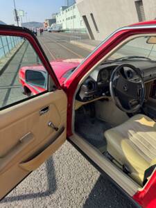 Image 37/65 of Mercedes-Benz 200 D (1982)