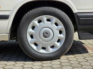 Bild 8/35 von Volvo 940 2.0i Turbo (1996)