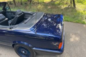 Imagen 39/42 de BMW 325i (1991)