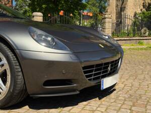 Afbeelding 39/74 van Ferrari 612 Scaglietti (2006)