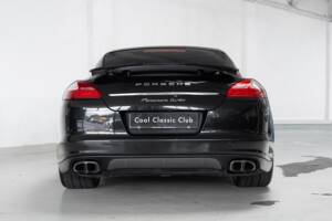 Image 7/31 of Porsche Panamera Turbo (2010)