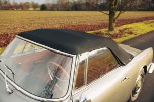 Imagen 20/25 de Lancia Flaminia GT 2.8 3C Touring (1962)