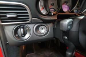 Image 15/50 of Porsche 911 Carrera 4S (2011)