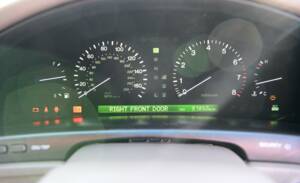 Afbeelding 47/50 van Lexus LS 400 (1998)