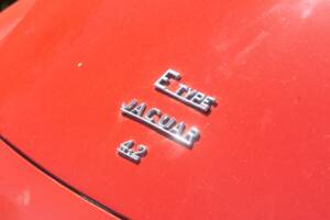 Image 20/50 de Jaguar Type E (2+2) (1969)