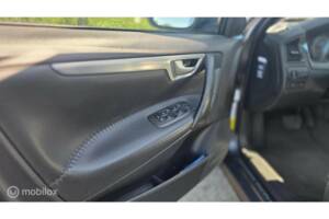Bild 17/34 von Volvo XC70 2.5T AWD (2006)