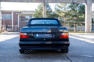 Bild 9/49 von Mercedes-Benz 300 CE-24 (1993)