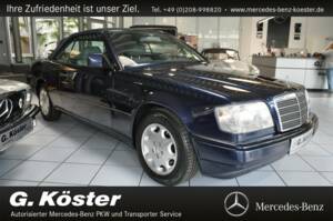 Image 5/13 of Mercedes-Benz E 220 (1995)