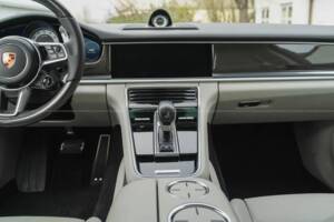 Bild 11/11 von Porsche Panamera GTS (2018)