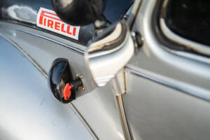 Image 4/38 of Volkswagen Beetle 1302 S (1970)