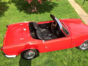 Image 5/68 of Triumph Spitfire Mk II (1965)