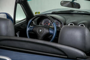 Bild 26/45 von Mazda MX-5 1.8 (1999)