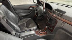 Bild 47/88 von Mercedes-Benz S 500 (2001)