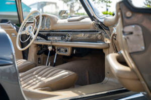 Image 24/38 of Mercedes-Benz 300 SL Roadster (1961)