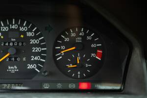 Bild 48/50 von Mercedes-Benz 300 E-24 (1989)
