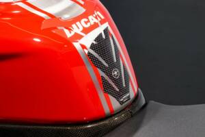 Immagine 38/50 di Ducati DUMMY (2011)